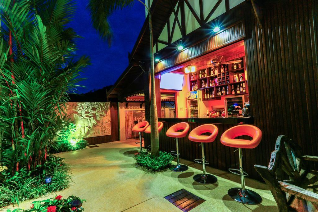 Palm Oasis Apartment Nai Harn Exterior photo