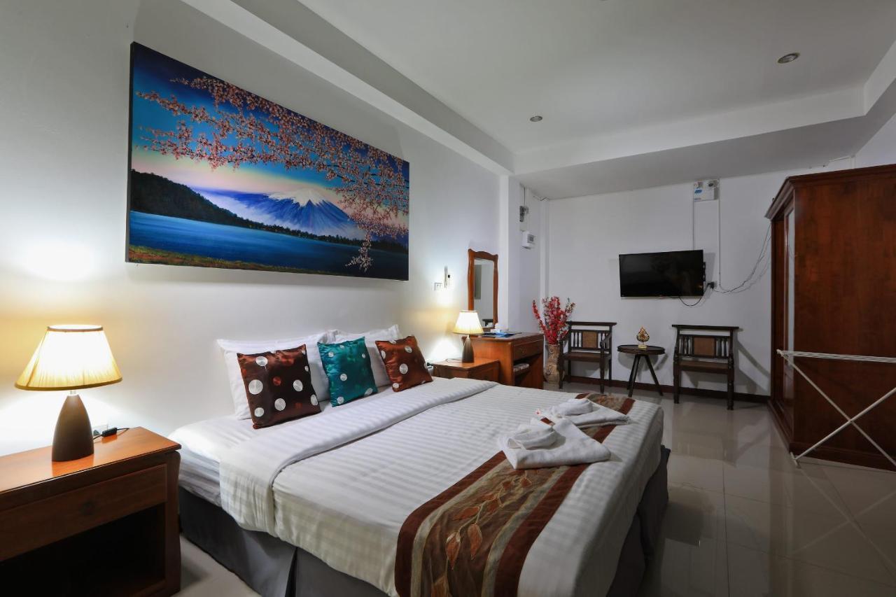 Palm Oasis Apartment Nai Harn Exterior photo